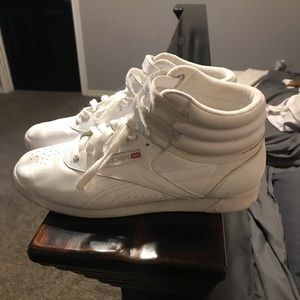 Size 10 High top Reeboks